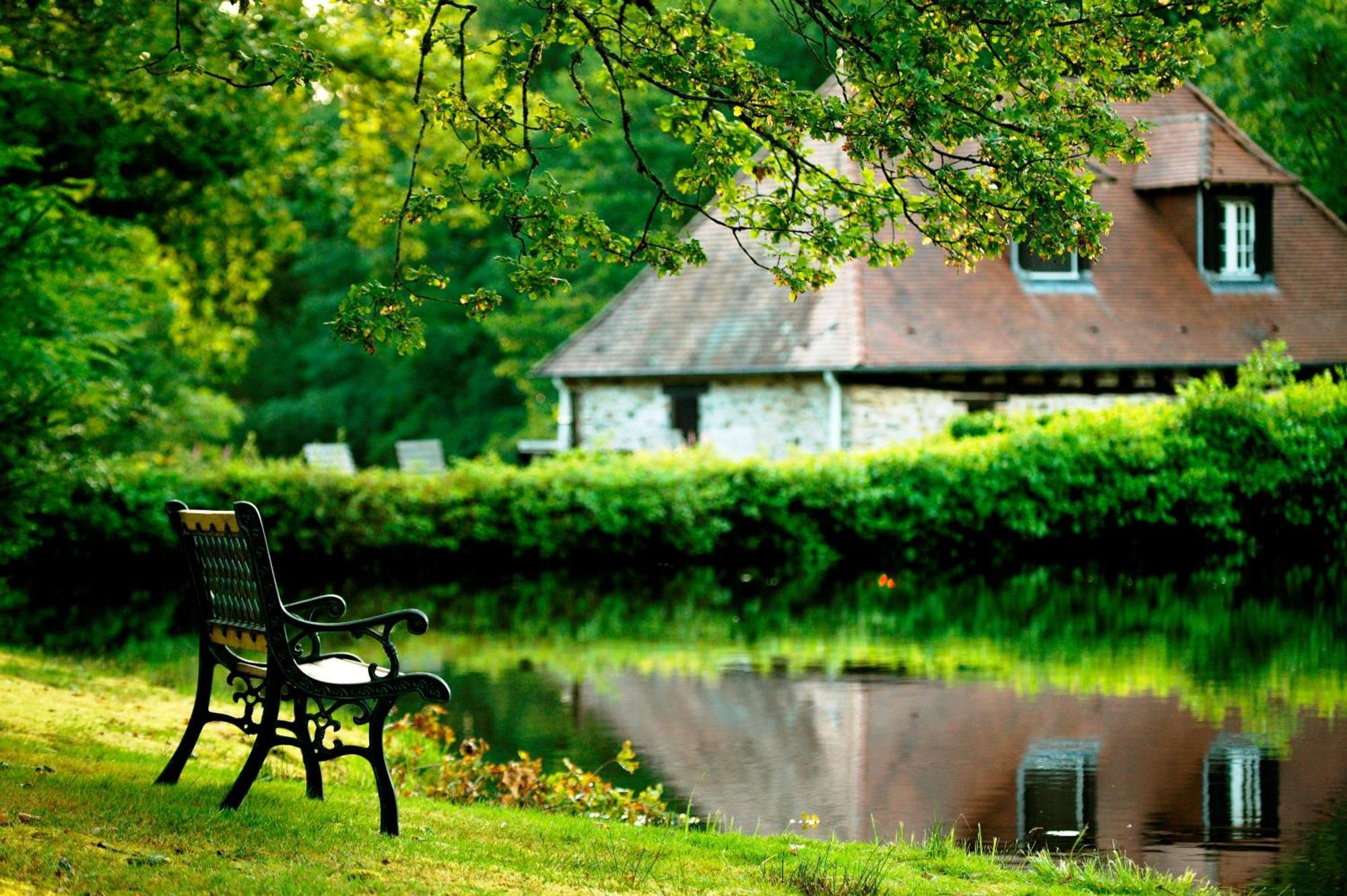 Au Moulin De La Gorce Bed & Breakfast La Roche-lʼAbeille Eksteriør bilde